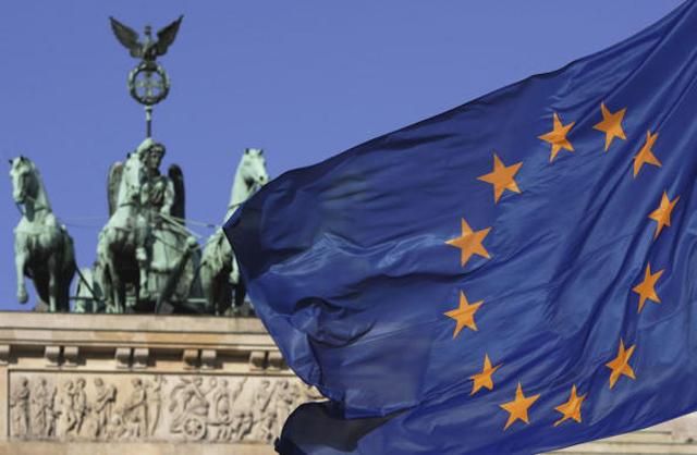 Більшості українців байдуже, чи запровадять безвіз із ЄС, – опитування Більшості українців байдуже, чи запровадять безвіз із ЄС, – опитування