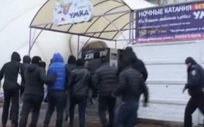 Бизнесмены не поделили каток в Одессе: началась стрельба Бизнесмены не поделили каток в Одессе: началась стрельба