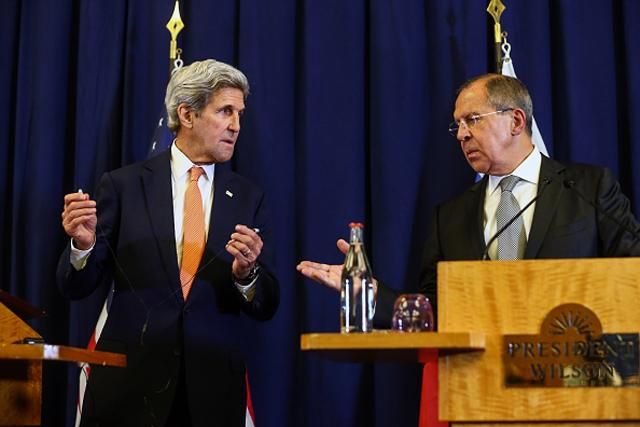 Керри с Лавровым пообщались уже трижды за несколько дней Керри с Лавровым пообщались уже трижды за несколько дней