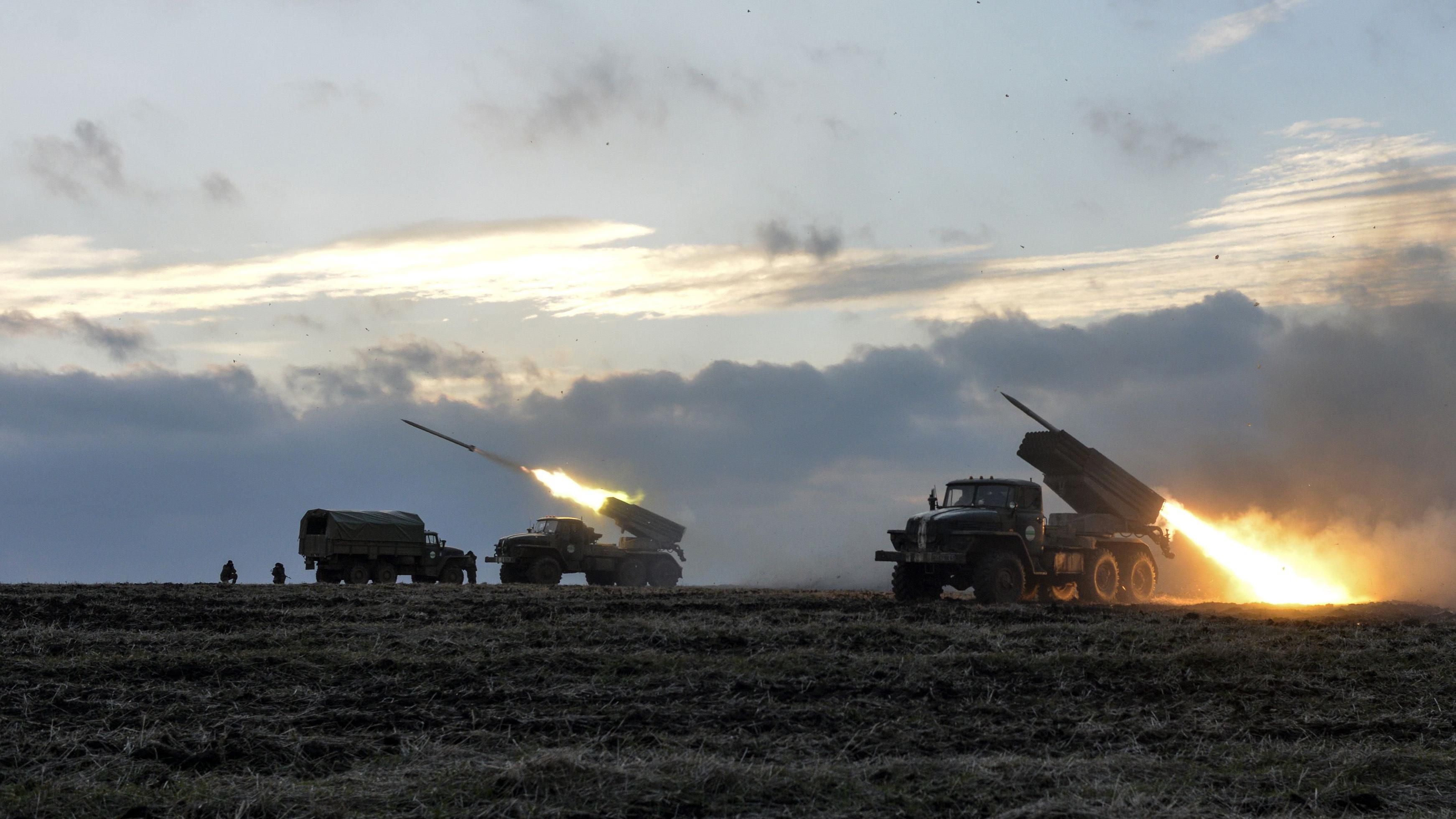 Терористи продовжують обстрілювати Донбас: гранатомети та "Град" у дії 