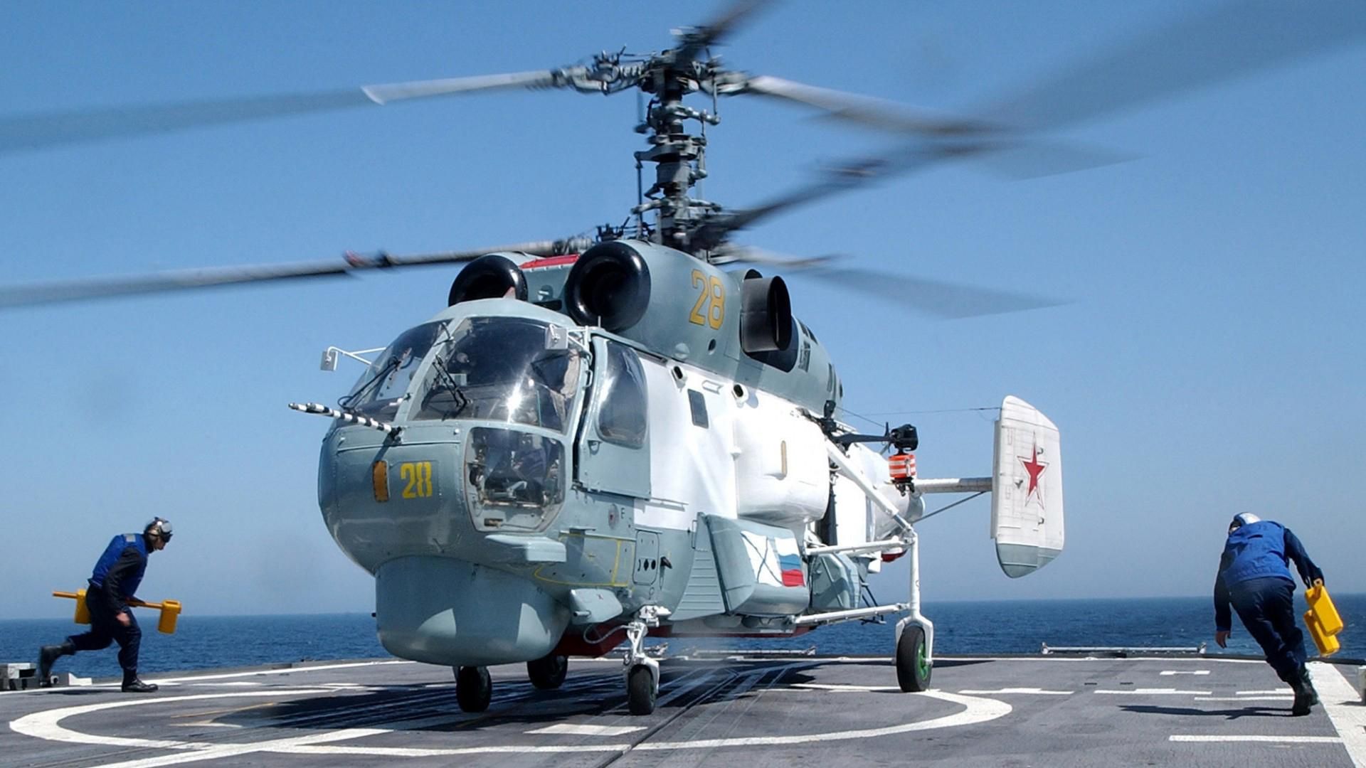 Через російський корабельний вертоліт Японія підняла винищувачі 