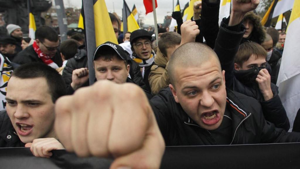 Український прапор спалили в Москві Український прапор спалили в Москві