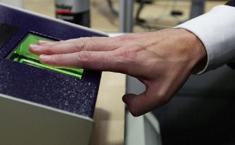 С 2017 года для въезда в Россию нужно будет сдавать отпечатки пальцев С 2017 года для въезда в Россию нужно будет сдавать отпечатки пальцев