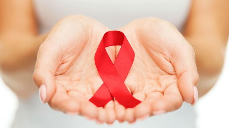 Ко дню борьбы со СПИДом: где в Украине можно пройти бесплатное обследование