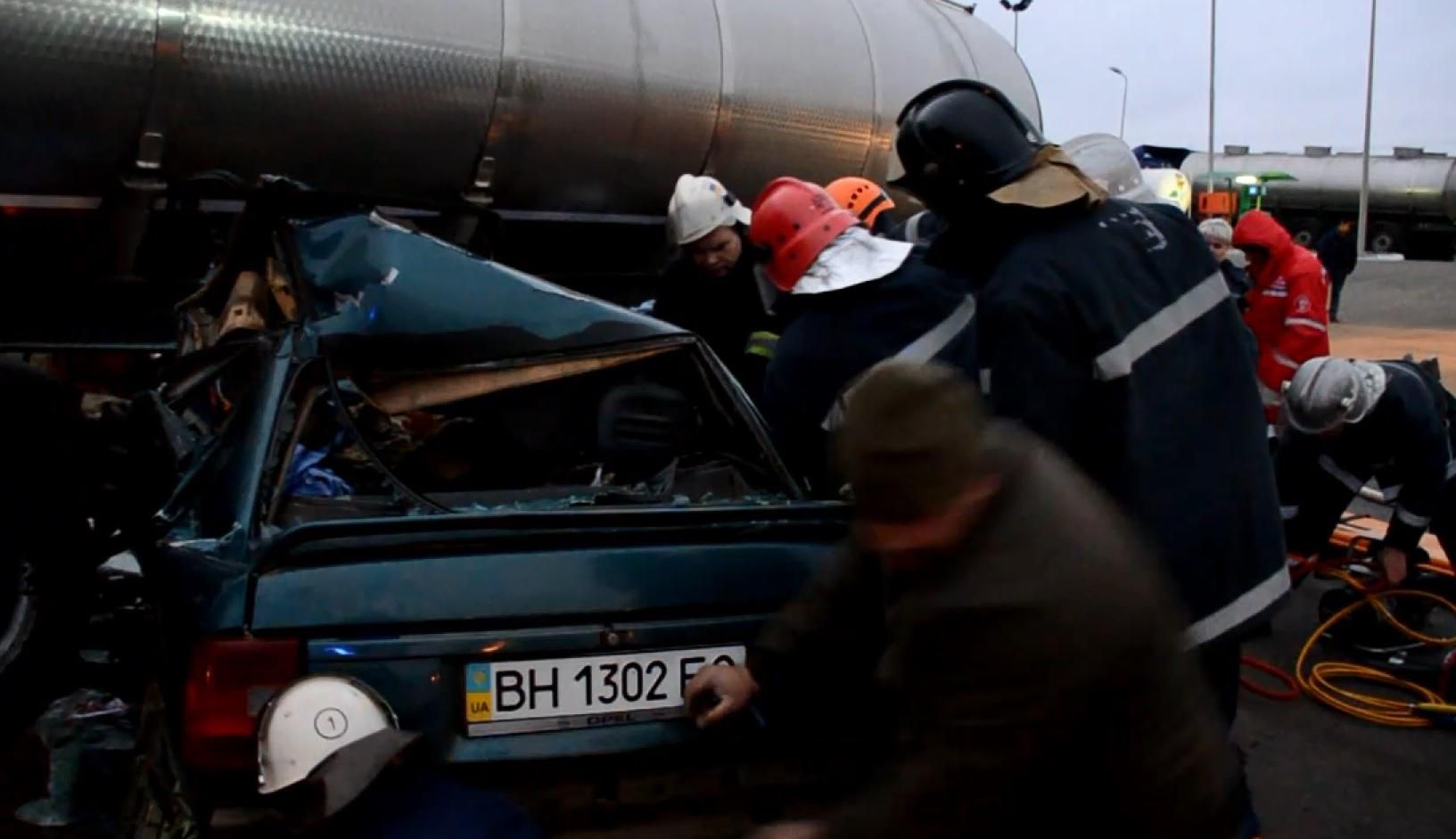 Суд арештував водія, з вини якого загинули 4 військових в Миколаєві Суд арештував водія, з вини якого загинули 4 військових в Миколаєві