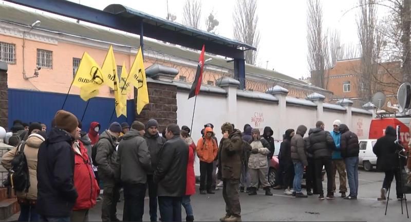 Кому выгоден срыв допроса Януковича
Кому выгоден срыв допроса Януковича