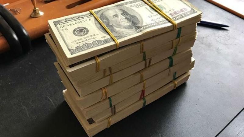 Посадовців військового концерну впіймали на захмарному хабарі Посадовців військового концерну впіймали на захмарному хабарі