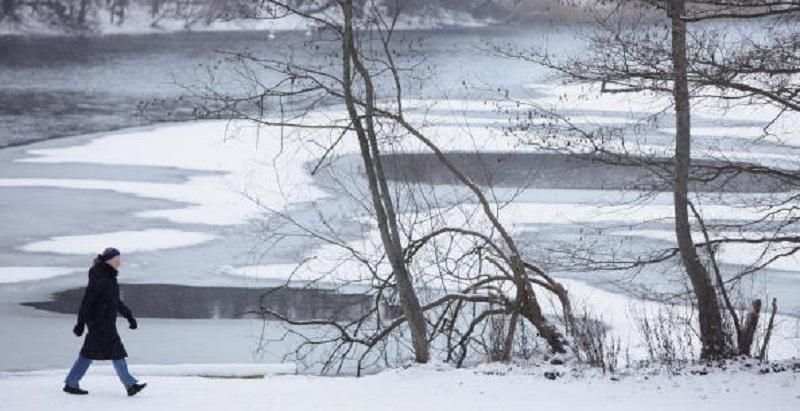 Діти провалилися під лід на Харківщині: хлопчик загинув Діти провалилися під лід на Харківщині: хлопчик загинув