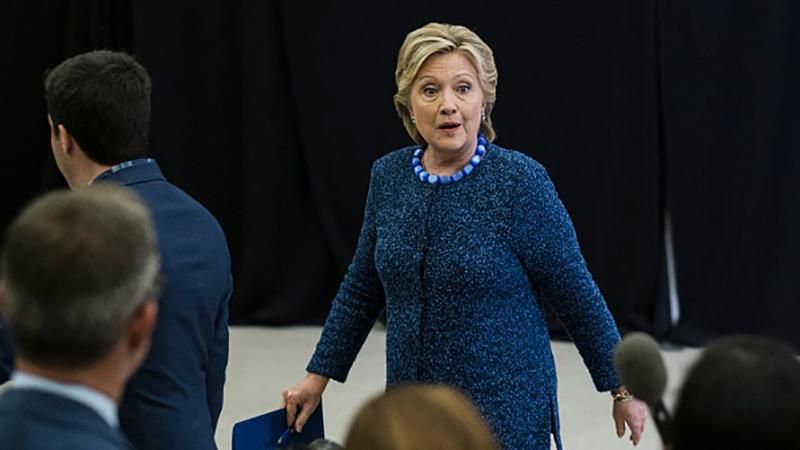 У Клинтон хотят добиться пересчета результатов президентских выборов У Клинтон хотят добиться пересчета результатов президентских выборов