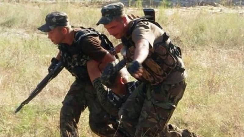 Неспокійна доба для українців на Донбасі: підриви на міні та гранаті Неспокійна доба для українців на Донбасі: підриви на міні та гранаті