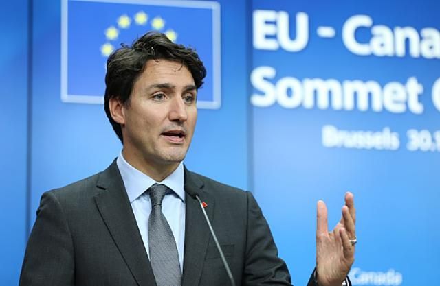 Трюдо потрапив під критику через скорботу щодо смерті Кастро Трюдо потрапив під критику через скорботу щодо смерті Кастро