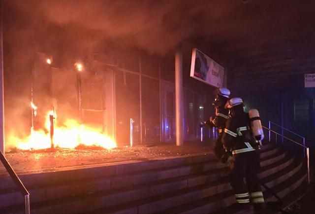 Радикали підпалили будівлю, де відбудеться саміт ОБСЄ