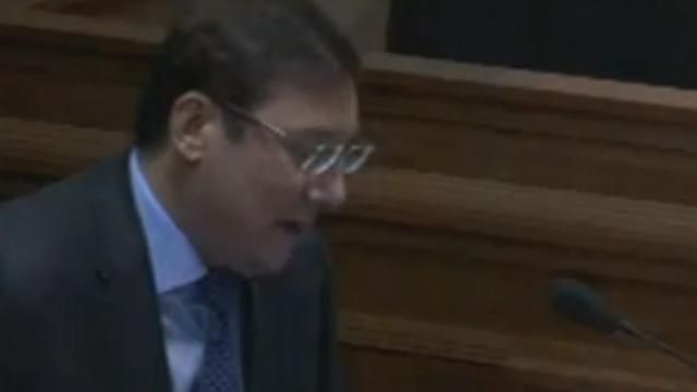 Луценко эмоционально зачитал подозрение Януковичу, но тот его не услышал Луценко эмоционально зачитал подозрение Януковичу, но тот его не услышал