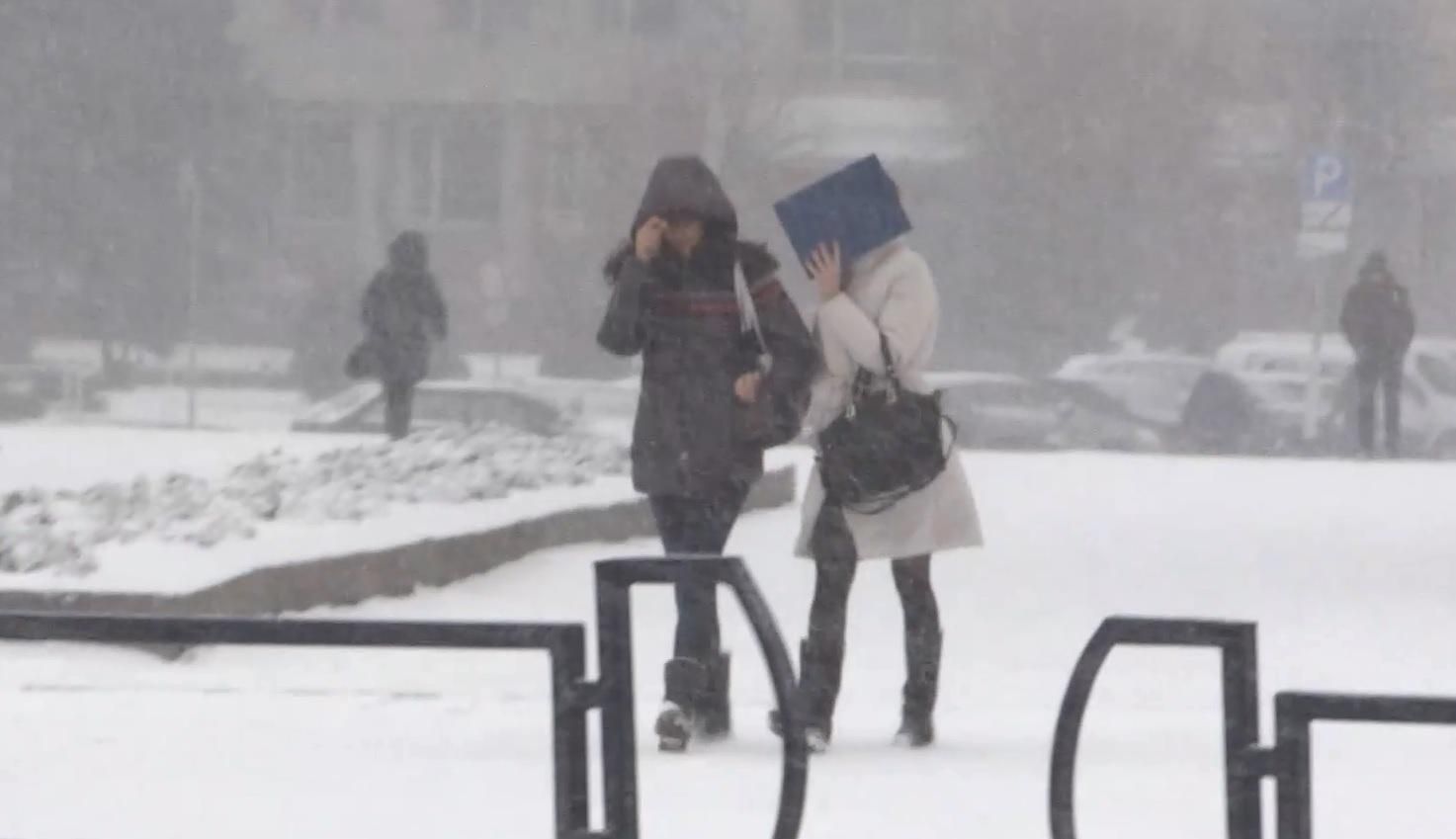 Из-за непогоды в Украине увеличилось количество серьезных ДТП Из-за непогоды в Украине увеличилось количество серьезных ДТП