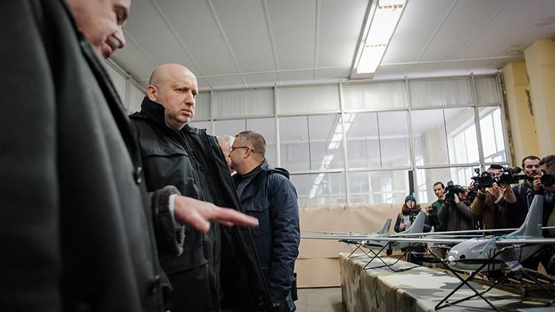 Турчинов прокоментував, чи отримає Україна зброю від Трампа 