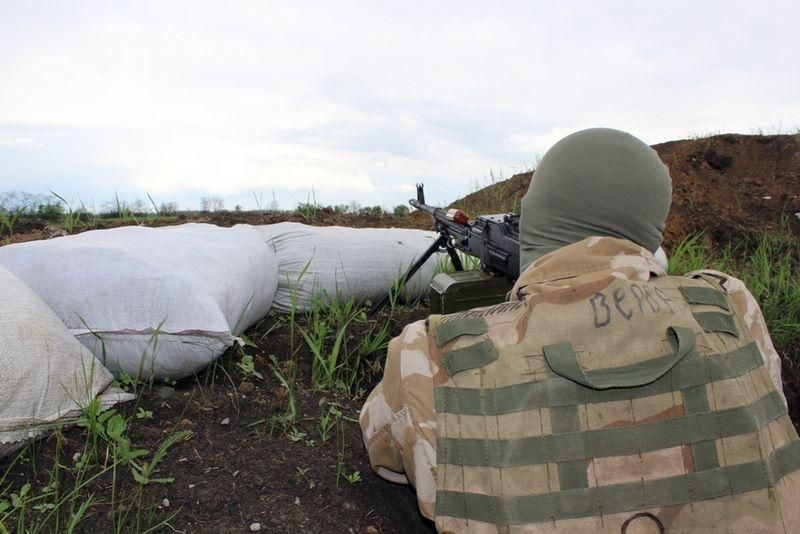 Ворожий обстріл на Донбасі: українські захисники отримали поранення 