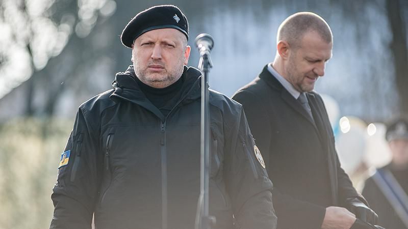 Турчинов не исключил наступления боевиков под Мариуполем Турчинов не исключил наступления боевиков под Мариуполем