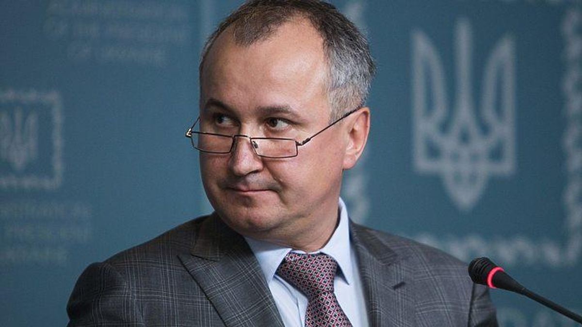 Сына главы СБУ Грицака назначили контролировать работу отца, – СМИ