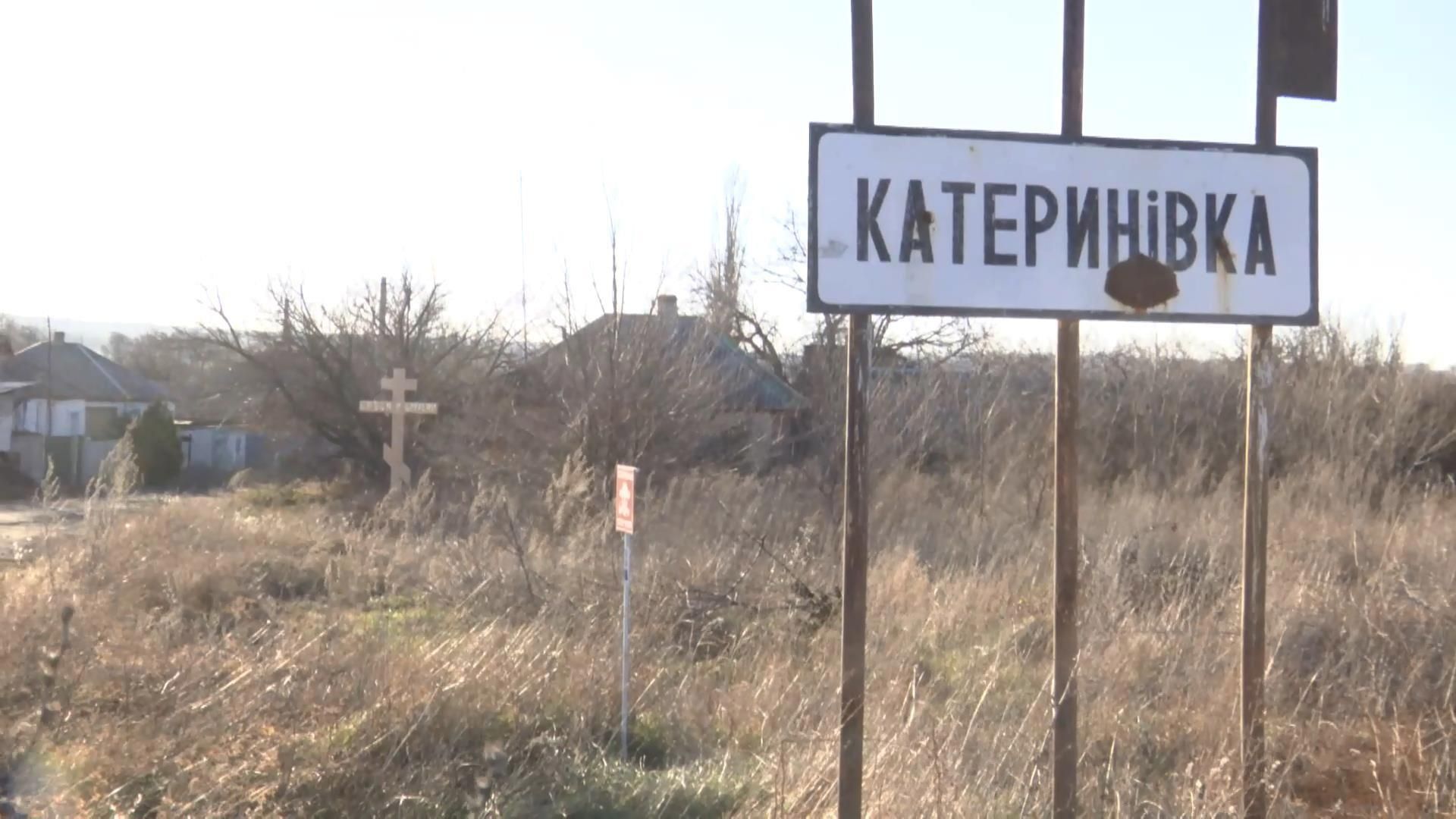 "Сірі зони": як живуть люди на території без влади та захисту "Сірі зони": як живуть люди на території без влади та захисту