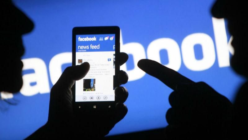 Гайки закручуються. Суд може заборонити Facebook в Росії