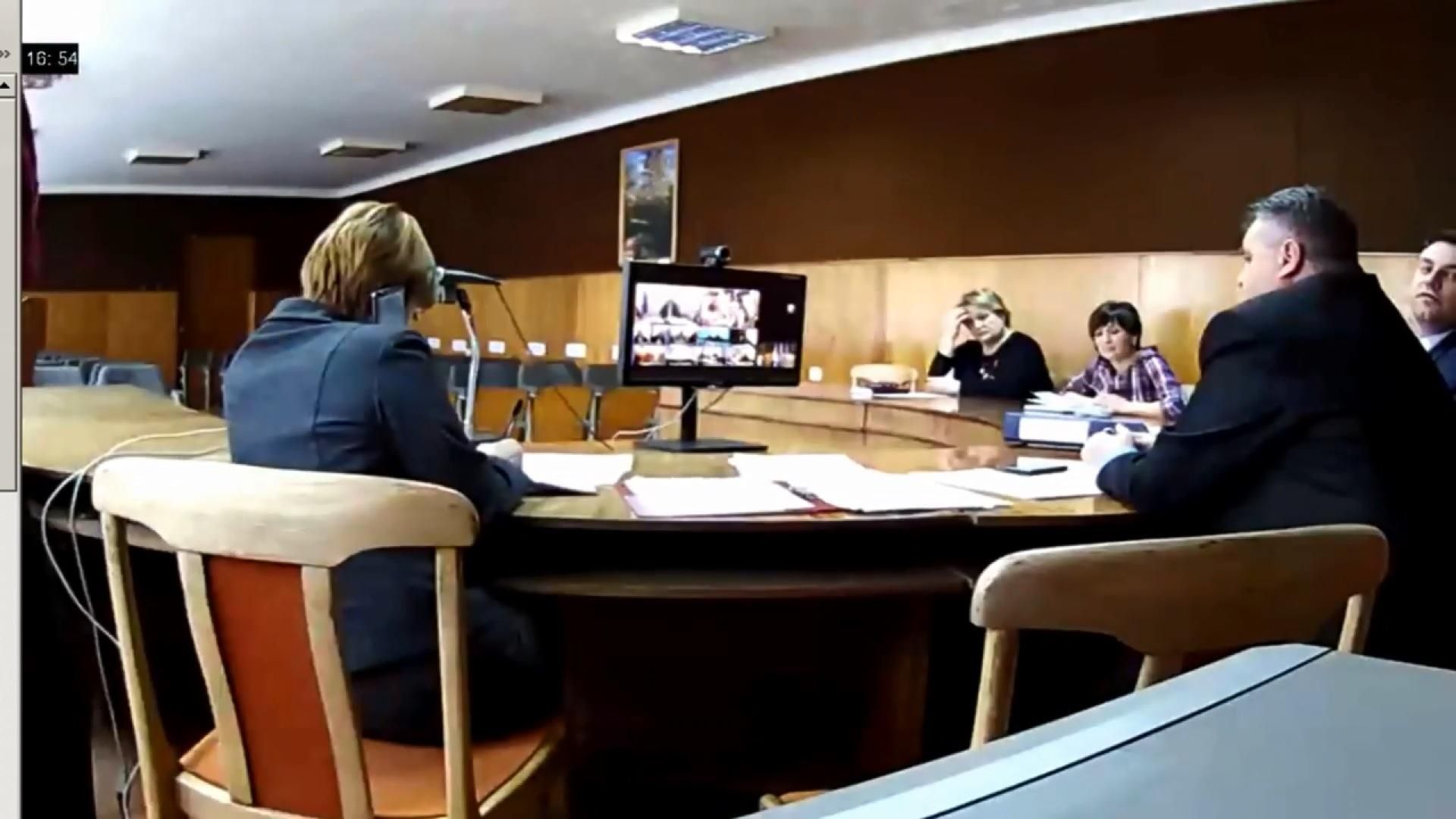 Украинские хакеры заставили Аксенова слушать гимн Украины и песни группы "Ленинград" Украинские хакеры заставили Аксенова слушать гимн Украины и песни группы "Ленинград"