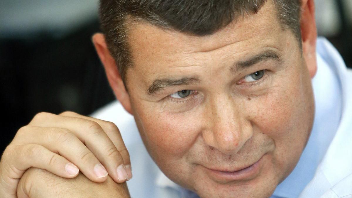 Онищенко заявил, что передал США компромат на Порошенко