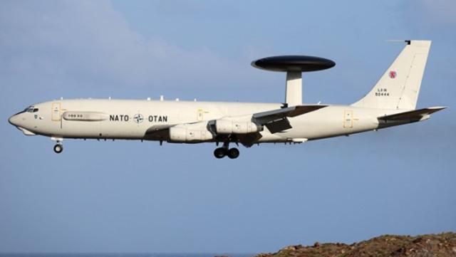 За ракетними навчаннями України біля Криму стежив літак НАТО За ракетними навчаннями України біля Криму стежив літак НАТО