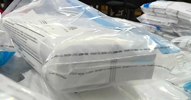 В США решили пересчитать голоса на выборах президента
В США решили пересчитать голоса на выборах президента