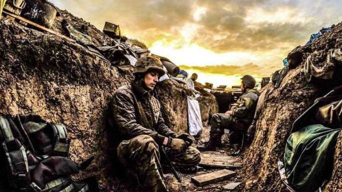 Сутінки війни: як українські воїни обороняються вночі в одній з найгарячіших точок зони АТО