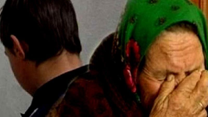 Онук-алкоголік вбив власну бабусю заради пляшки Онук-алкоголік вбив власну бабусю заради пляшки