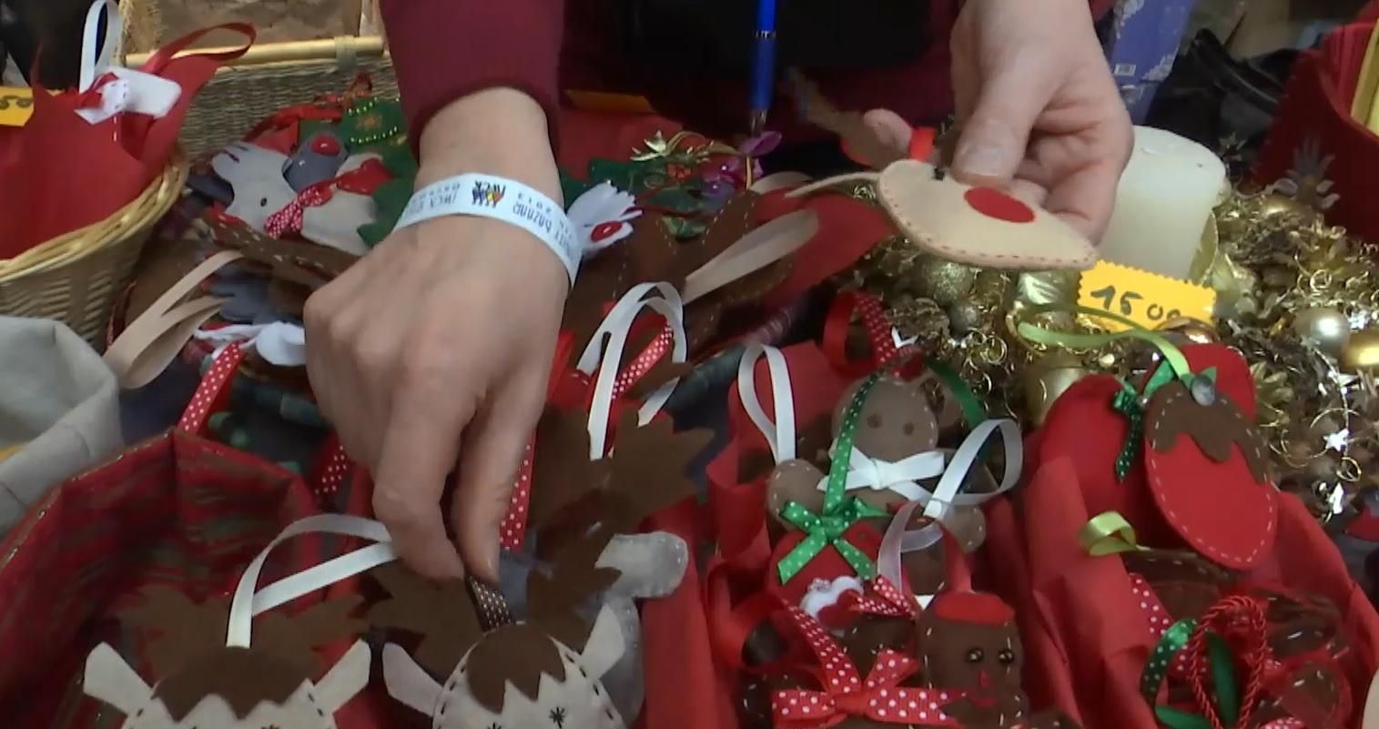 Як дипломати в Києві збирали гроші на благодійність Як дипломати в Києві збирали гроші на благодійність