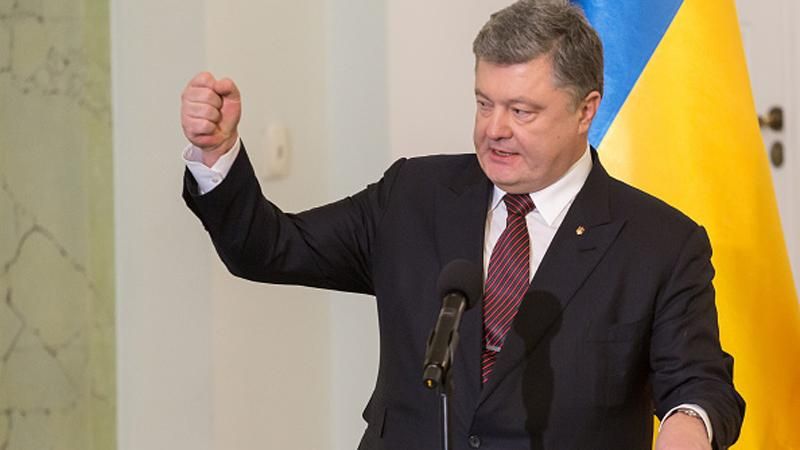Порошенко запевнив, що в Криму незабаром почують українське слово Порошенко запевнив, що в Криму незабаром почують українське слово