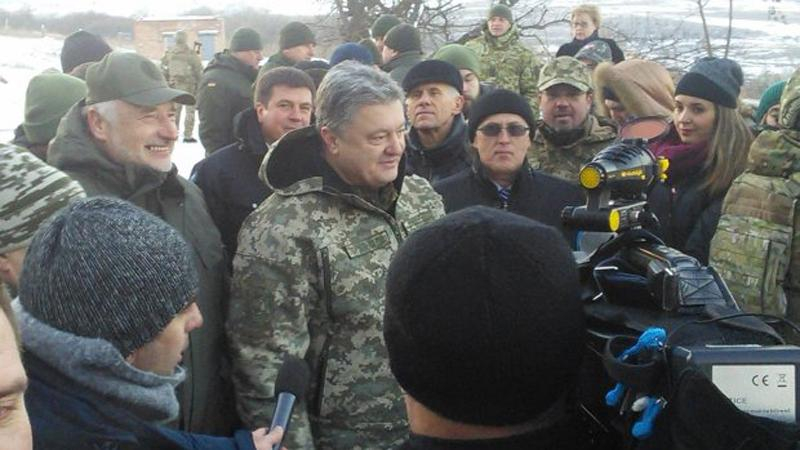 Они – фигуранты уголовных дел, – СБУ объяснила, почему журналистов не пустили к Порошенко