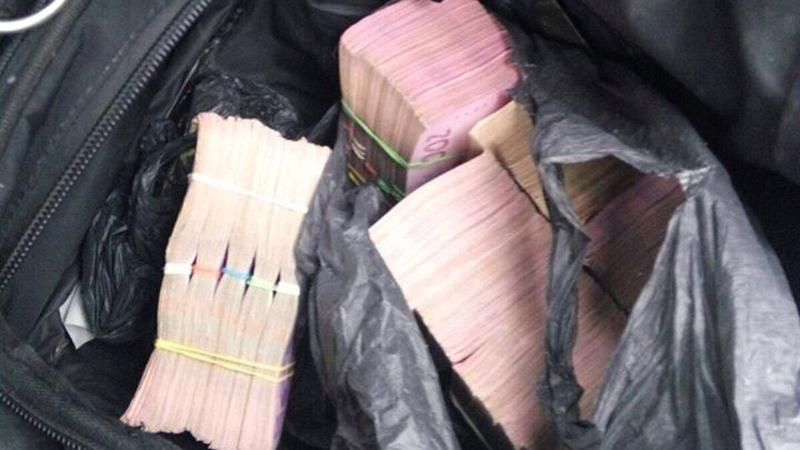 Зухвалий озброєний напад у Харкові: невідомі відібрали сумку з мільйоном 