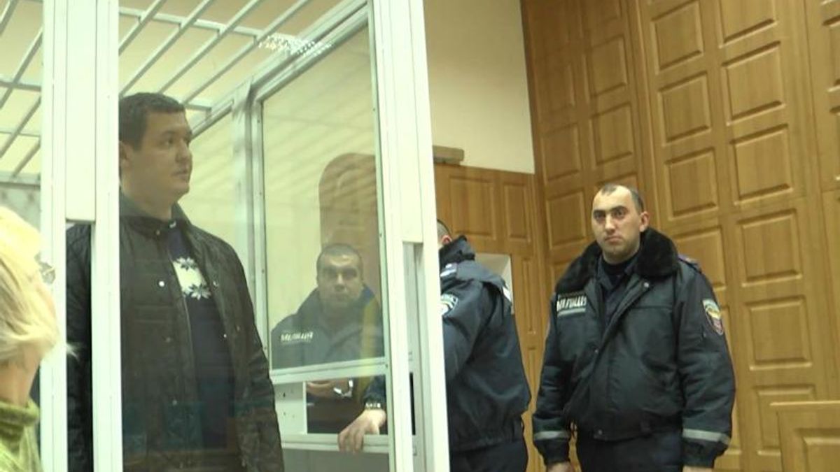 СБУ арештували керівників фінансової піраміди, які вкрали понад 2 мільйони гривень
СБУ арештували керівників фінансової піраміди, які вкрали понад 2 мільйони гривень
