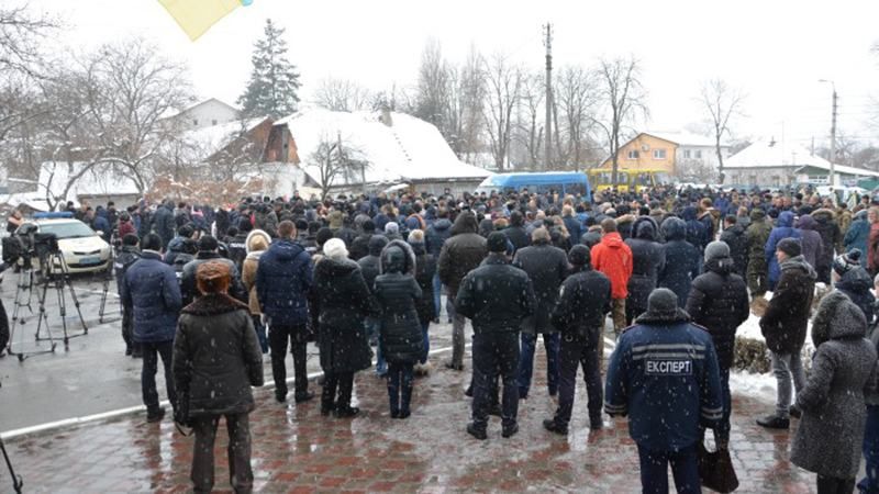 Як проводили в останню путь поліцейських, що загинули у перестрілці: з'явилися фото