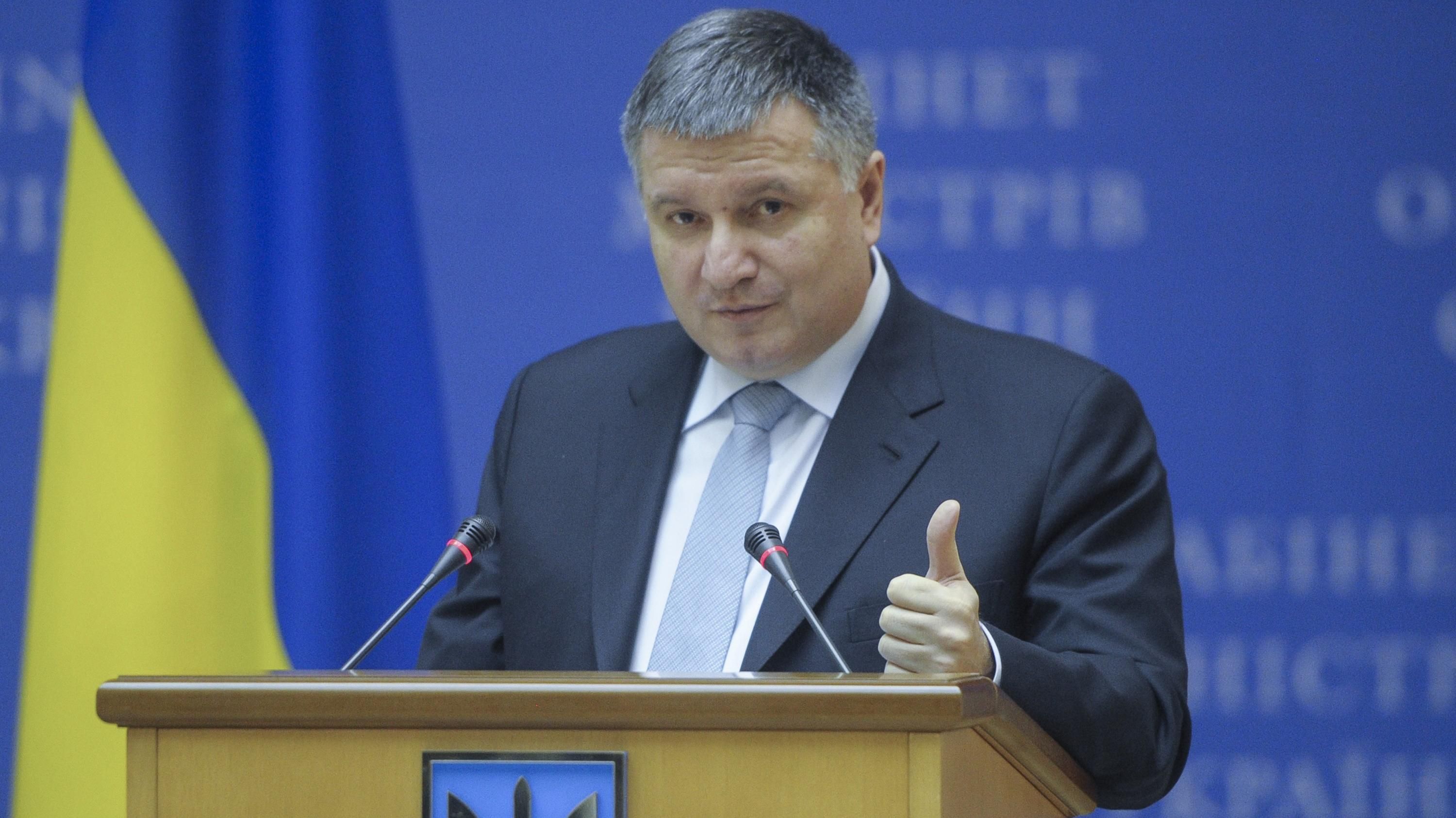 Аваков повідомив приємні новини щодо допомоги з Канади Аваков повідомив приємні новини щодо допомоги з Канади