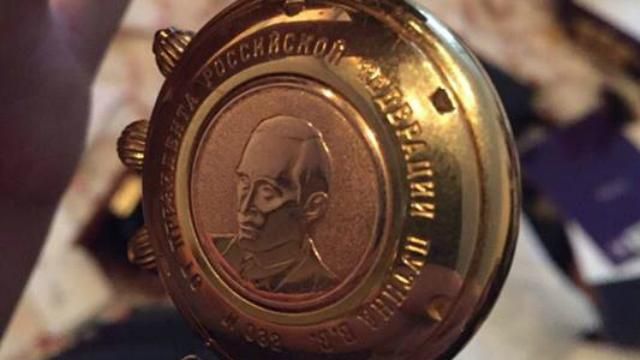 Екс-глава "Київенергохолдингу" втікав в "ДНР" з іменним годинником від Путіна