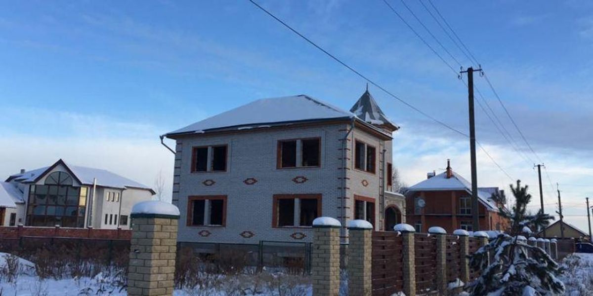 Власниця будинку у Княжичах розповіла, що до трагедії в її помешканні хтось був 