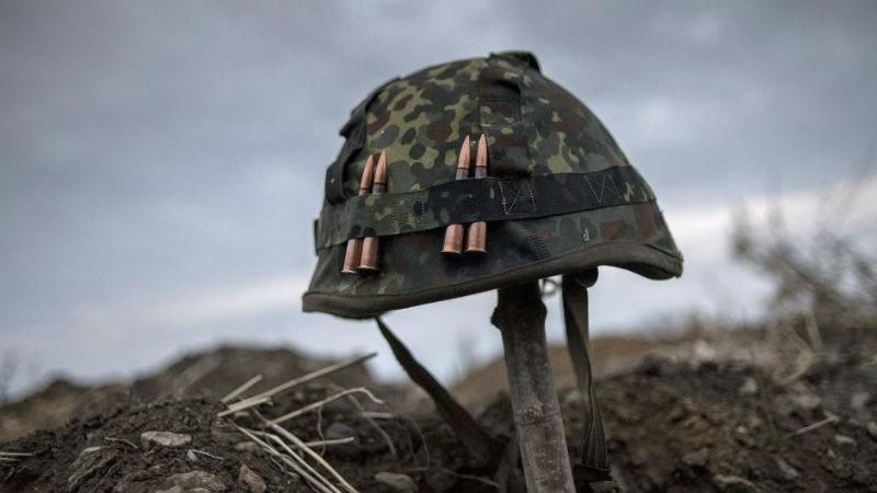 Українці попрощалися із мужніми захисниками, які загинули в АТО Українці попрощалися із мужніми захисниками, які загинули в АТО