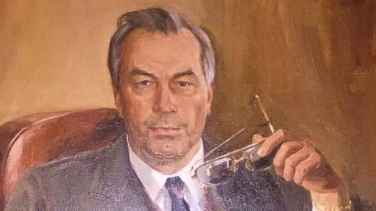 В Киеве нашли квартиру-склад с сокровищами Азарова В Киеве нашли квартиру-склад с сокровищами Азарова