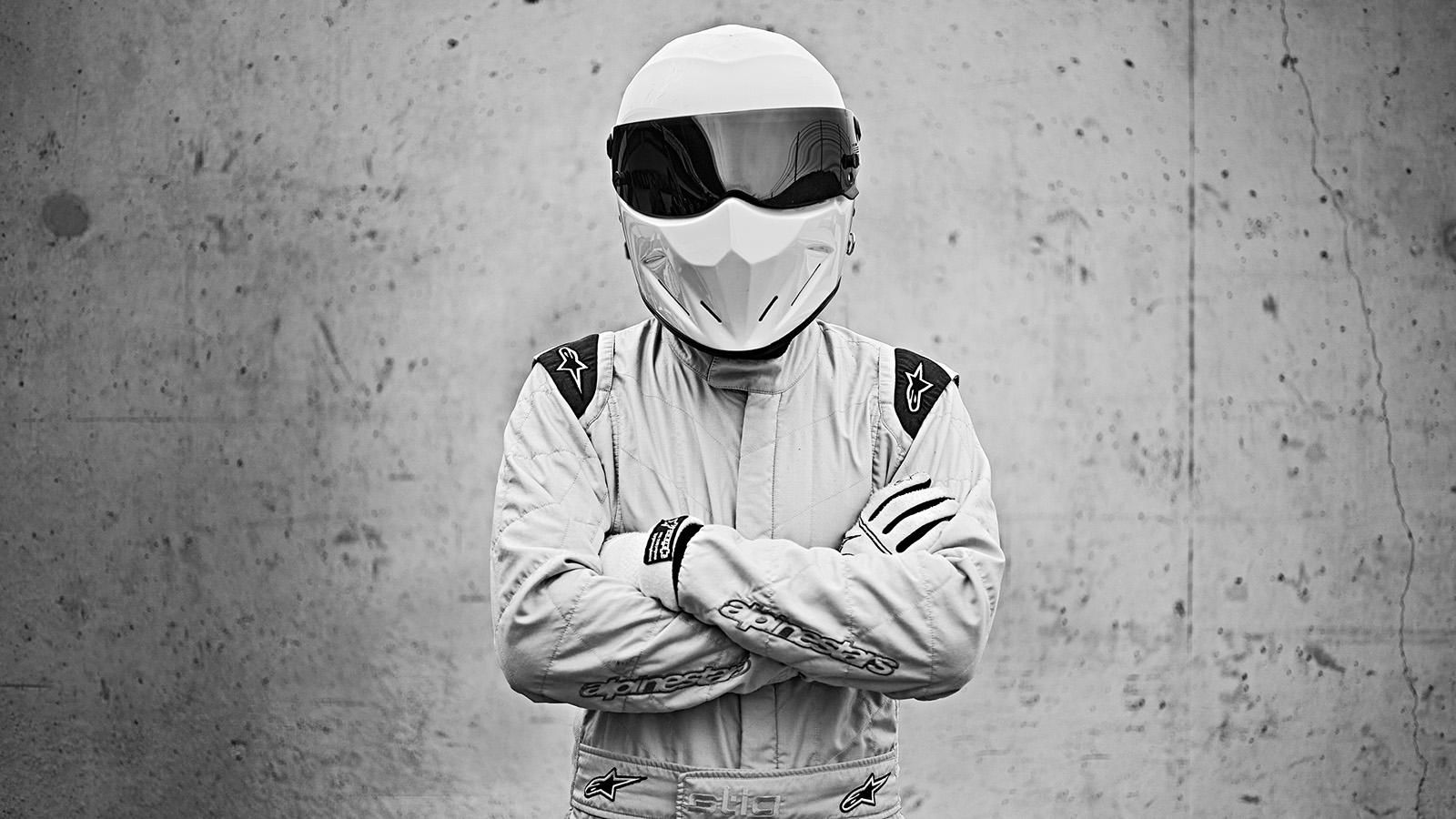 Вражаюче екстремальне відео від колишнього ведучого Top Gear з недобудованого мосту у Києві Вражаюче екстремальне відео від колишнього ведучого Top Gear з недобудованого мосту у Києві