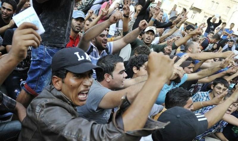 В Угорщині закрили найбільший табір для нелегалів
В Угорщині закрили найбільший табір для нелегалів