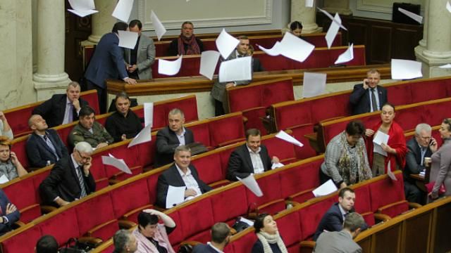 Понад півсотні нардепів збрехали в деклараціях. І цифра ще не остаточна Понад півсотні нардепів збрехали в деклараціях. І цифра ще не остаточна