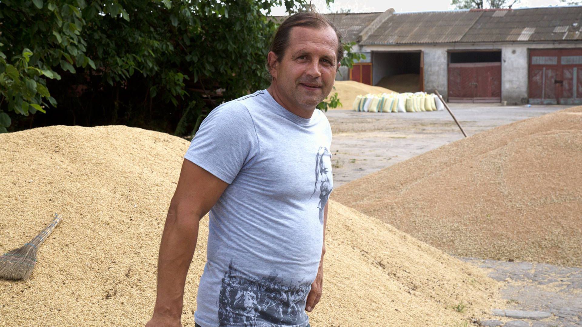 ФСБ Росії затримала українського активіста в Криму за вулицю Героїв Небесної Сотні ФСБ Росії затримала українського активіста в Криму за вулицю Героїв Небесної Сотні