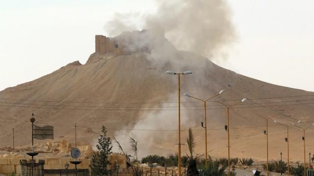 ИГИЛ отвоевывает позиции: террористы вновь прорвались в историческую Пальмиру ИГИЛ отвоевывает позиции: террористы вновь прорвались в историческую Пальмиру