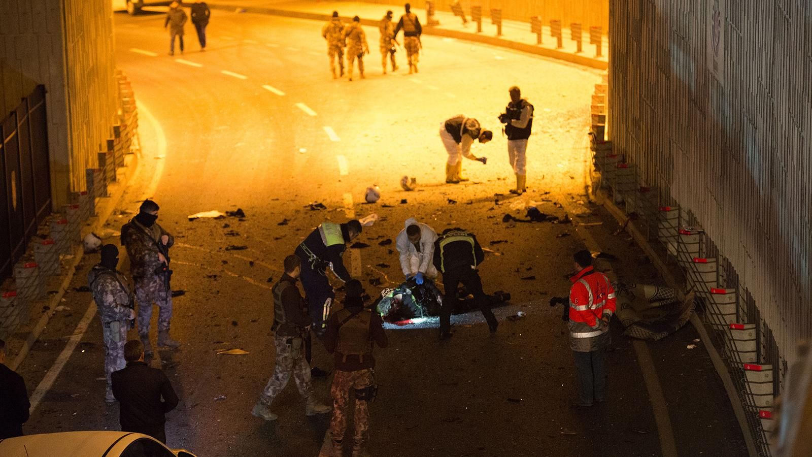 Вибух неподалік стадіону в Стамбулі: загинуло щонайменше 15 осіб, – ЗМІ