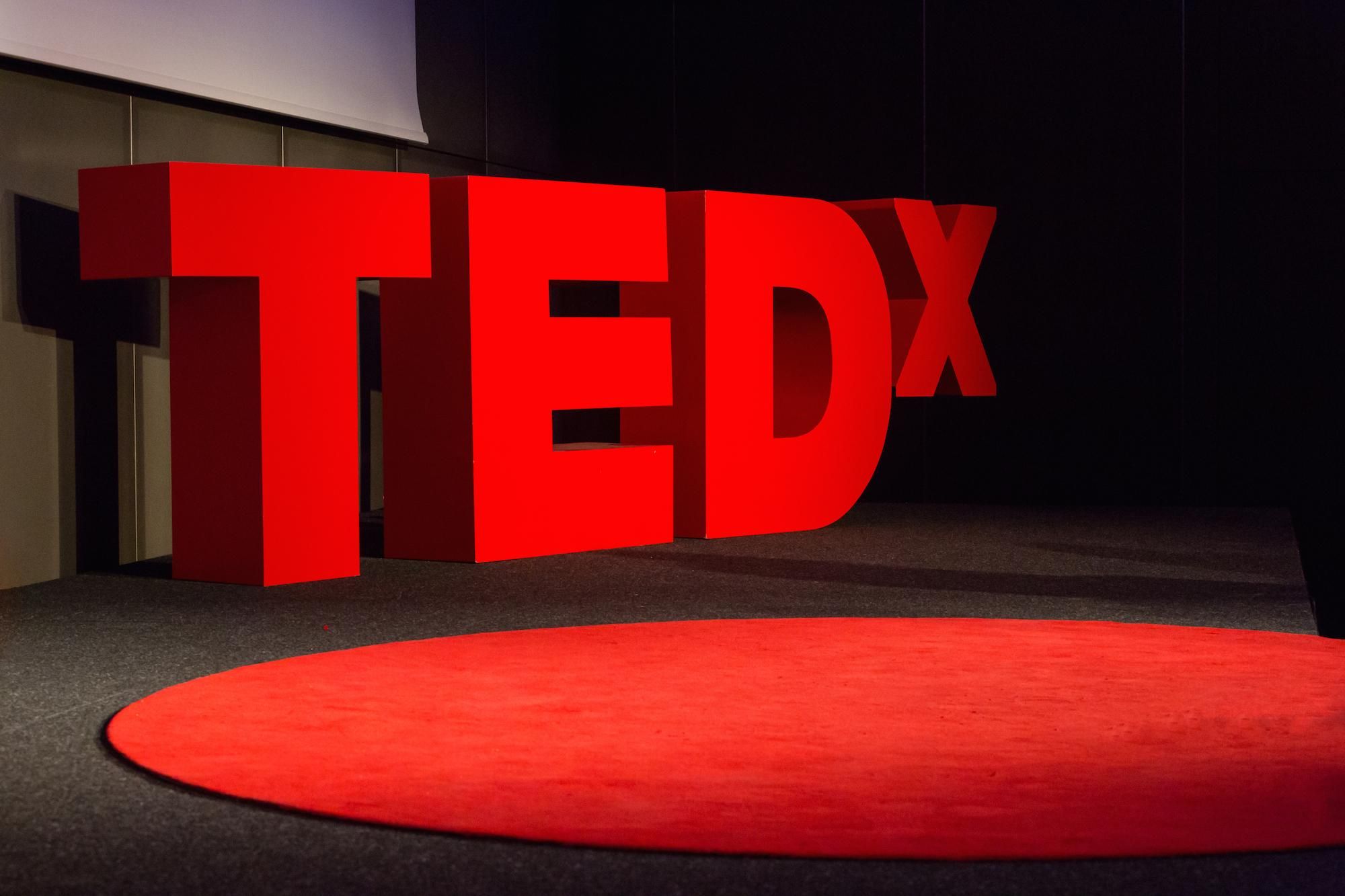 В Киеве состоялась конференция TEDx В Киеве состоялась конференция TEDx