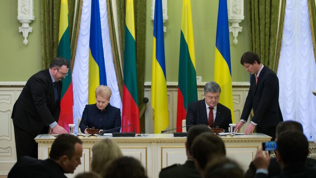 О чем договорились Порошенко и Грибаускайте за закрытыми дверями О чем договорились Порошенко и Грибаускайте за закрытыми дверями