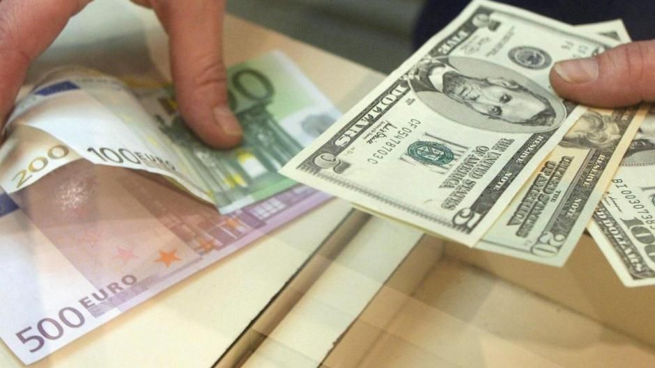 Наличный курс валют 12 декабря: евро и доллар демонстрируют противоположную тенденцию